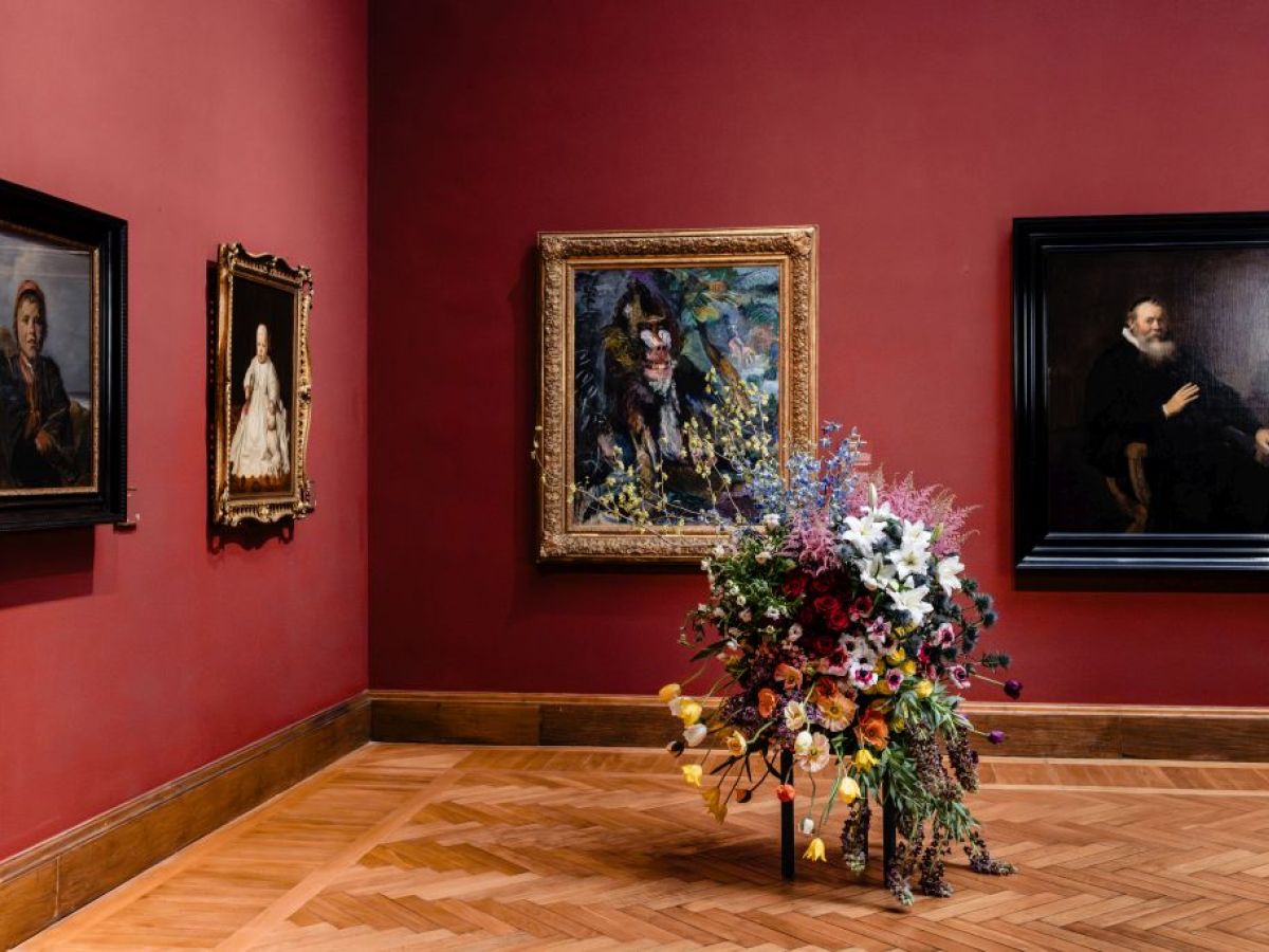Exhibition In Full Bloom & museum collection