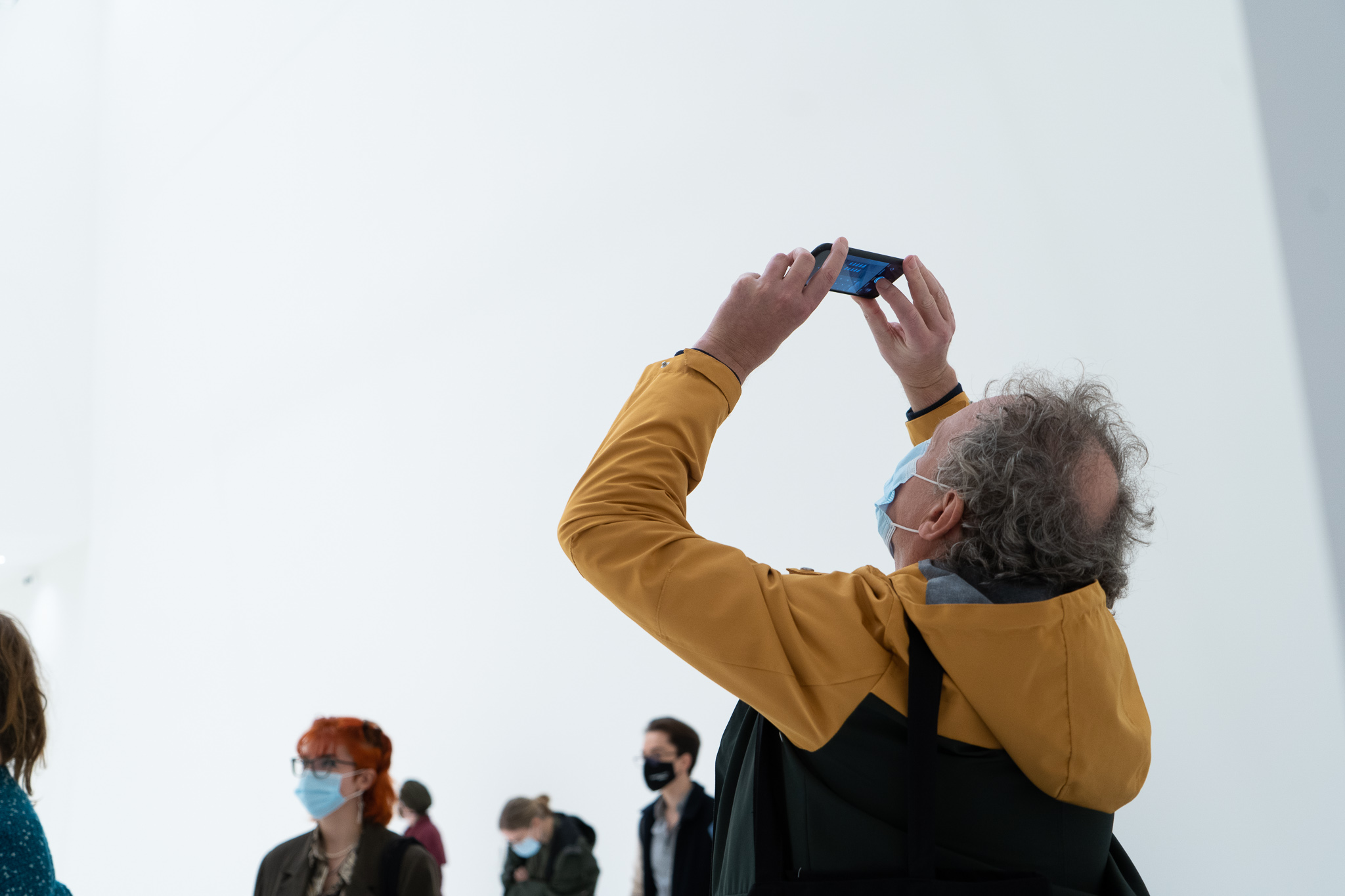 Testpubliek bezoekt het museumgebouw